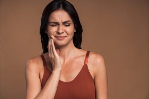 Jaw Bone Cancer: Signs, Symptoms, and Treatment Options