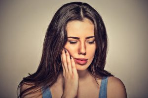 Understanding Facial Swelling From Tooth Infection: Causes, Symptoms, and Treatment